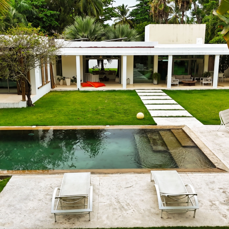 vILLA jOYSA